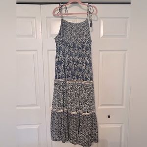 Sadie & Sage maxi dress, online boutique, adjustable straps, never worn.